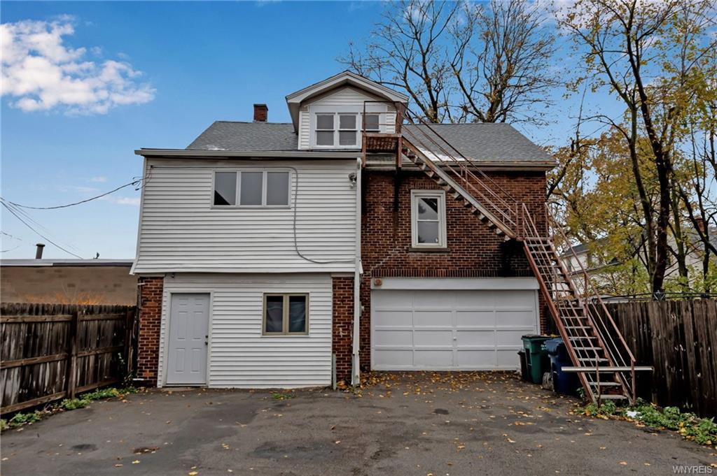 16 Drexel Rd, Buffalo, NY 14214