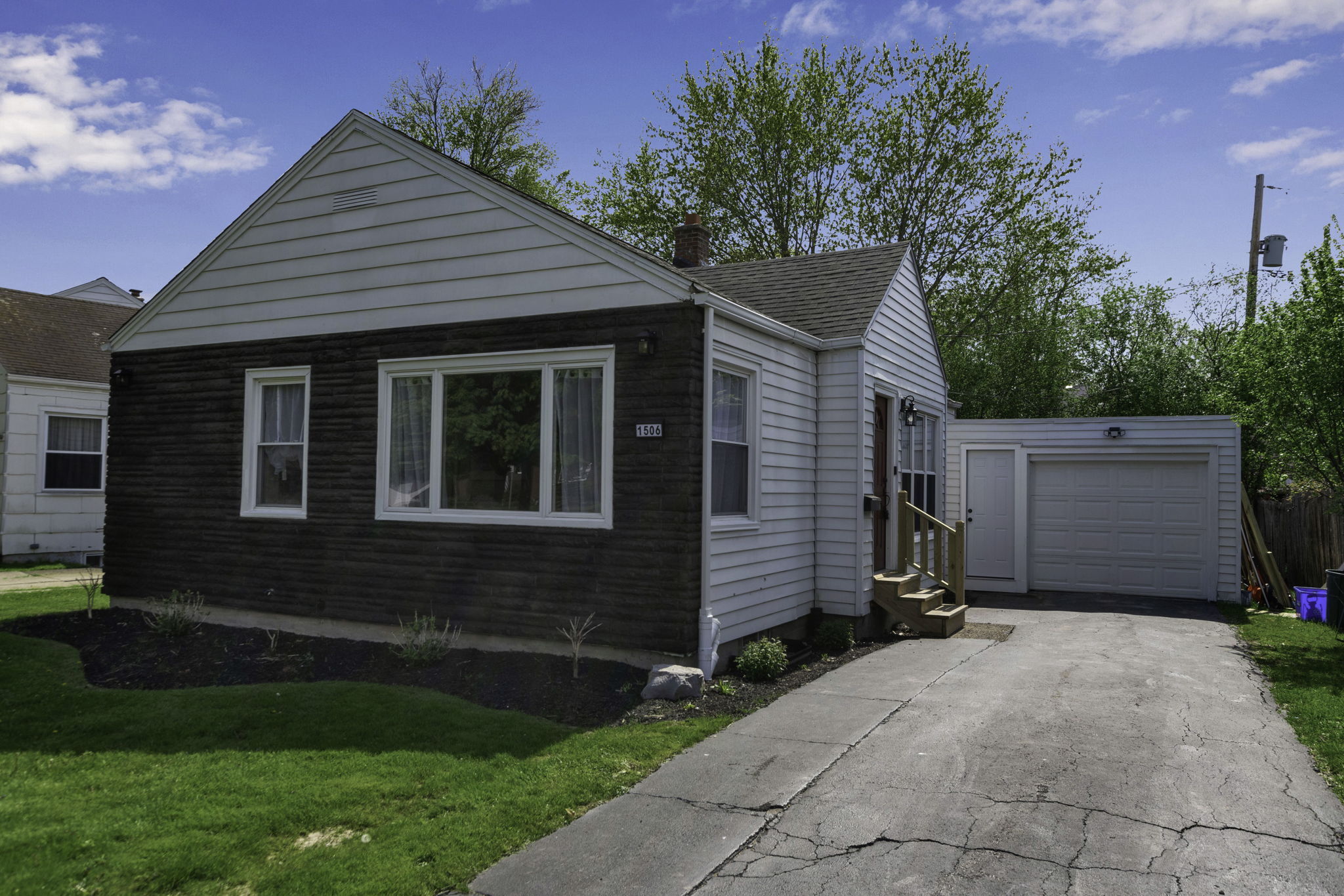 1506 Eggert Road Amherst, NY 14226